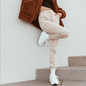 Princess Polly Nero Sweatpants Beige size 2